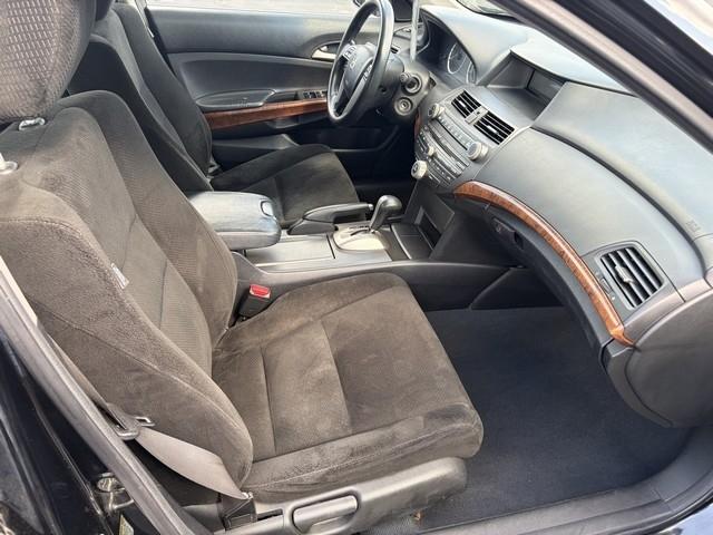 Honda Accord EX Sedan AT 2012