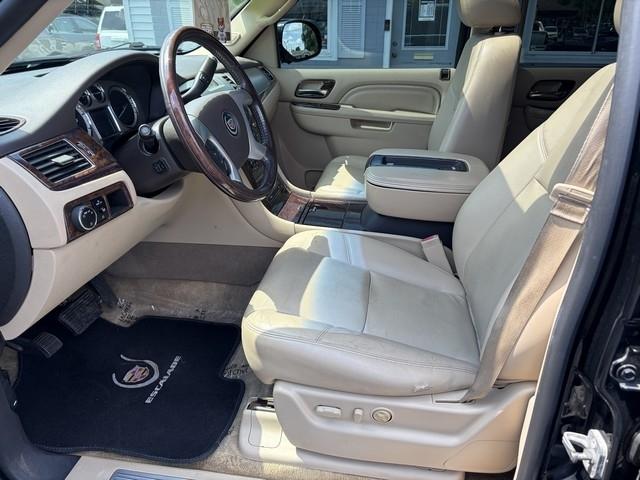 Cadillac Escalade AWD Premium 2013
