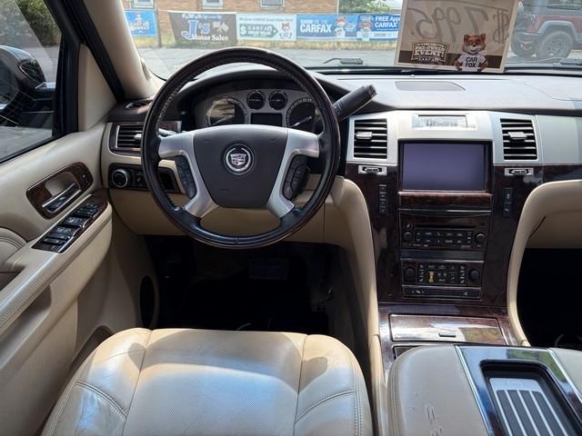 Cadillac Escalade AWD Premium 2013