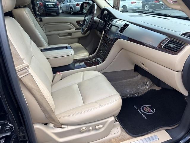 Cadillac Escalade AWD Premium 2013