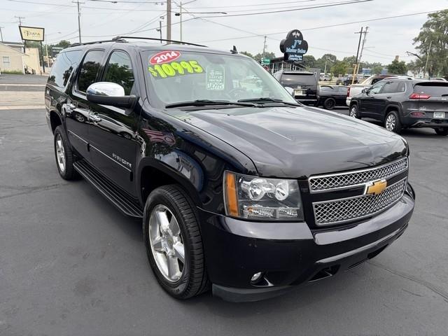 Chevrolet Suburban LT 1500 4WD 2014