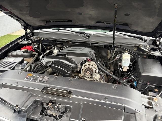 Chevrolet Suburban LT 1500 4WD 2014