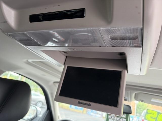 Chevrolet Suburban LT 1500 4WD 2014
