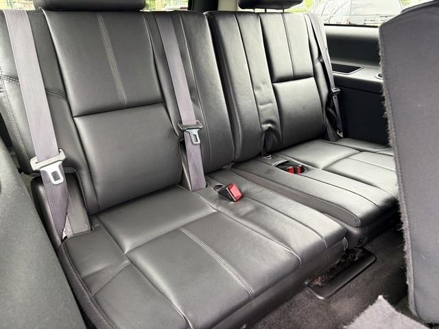 Chevrolet Suburban LT 1500 4WD 2014