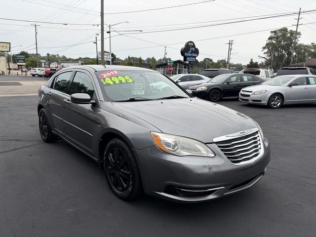 Chrysler 200 LX 2012