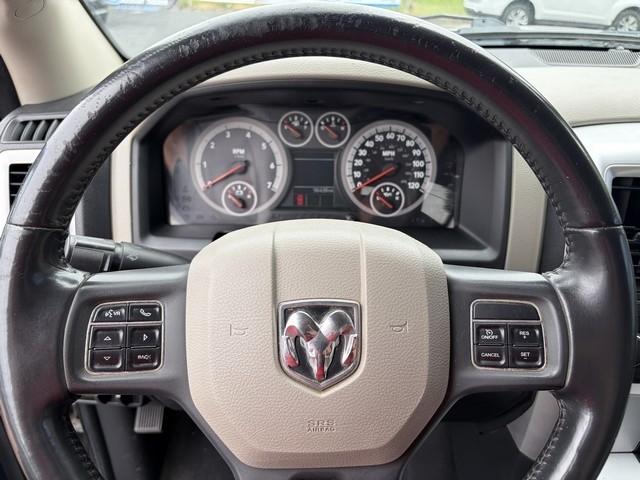 RAM 1500 SLT Quad Cab 4WD 2012