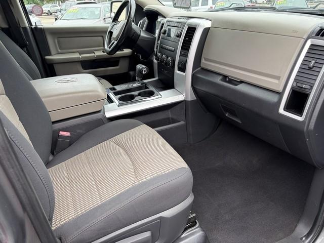 RAM 1500 SLT Quad Cab 4WD 2012