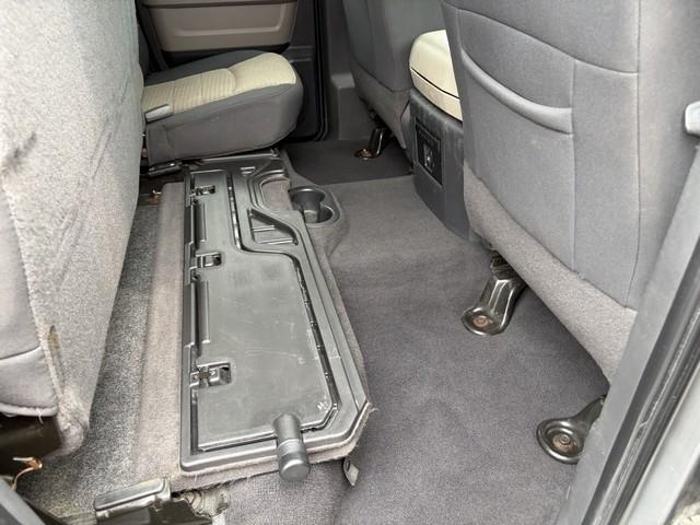RAM 1500 SLT Quad Cab 4WD 2012