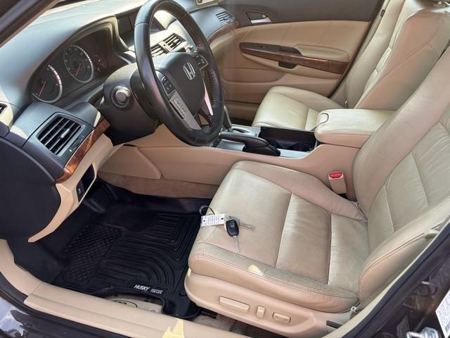 Honda Accord EX-L Sedan AT 2011