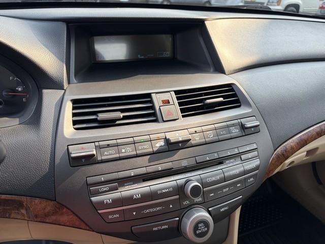 Honda Accord EX-L Sedan AT 2011