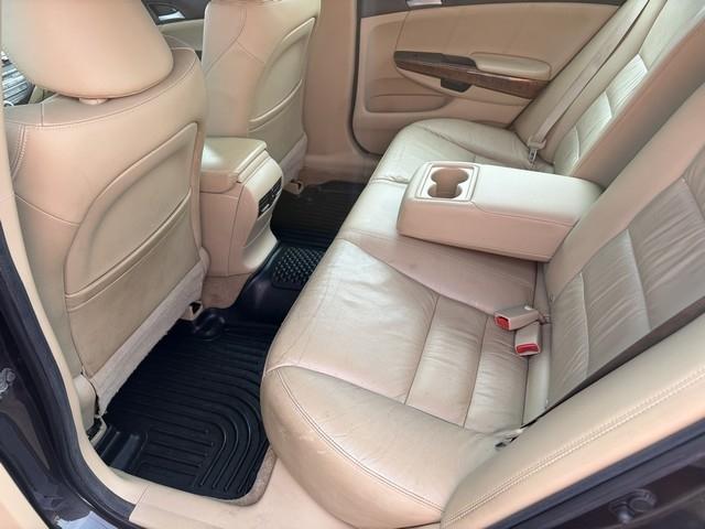 Honda Accord EX-L Sedan AT 2011