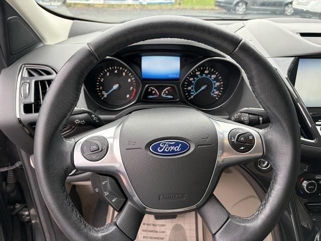 Ford Escape Titanium 4WD 2015