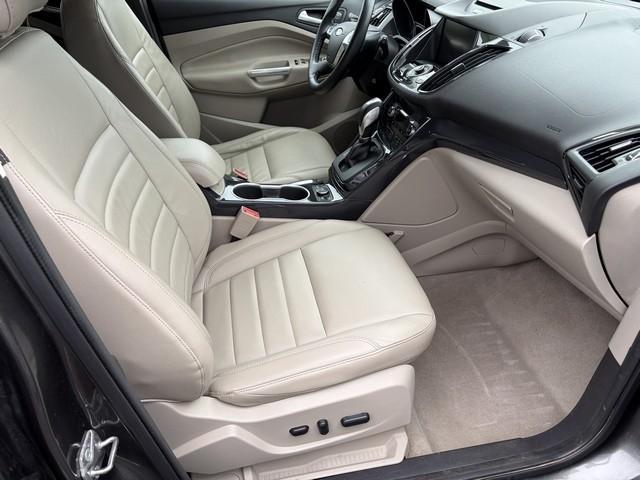 Ford Escape Titanium 4WD 2015