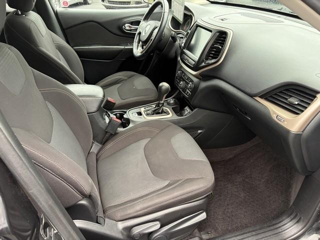 Jeep Cherokee Latitude 4WD 2016