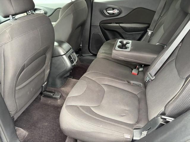 Jeep Cherokee Latitude 4WD 2016