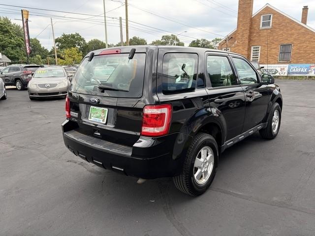 Ford Escape XLS FWD 2011