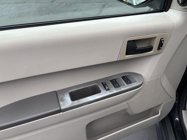Ford Escape XLS FWD 2011