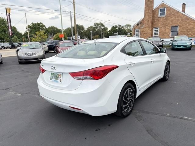 Hyundai Elantra GLS A/T 2012