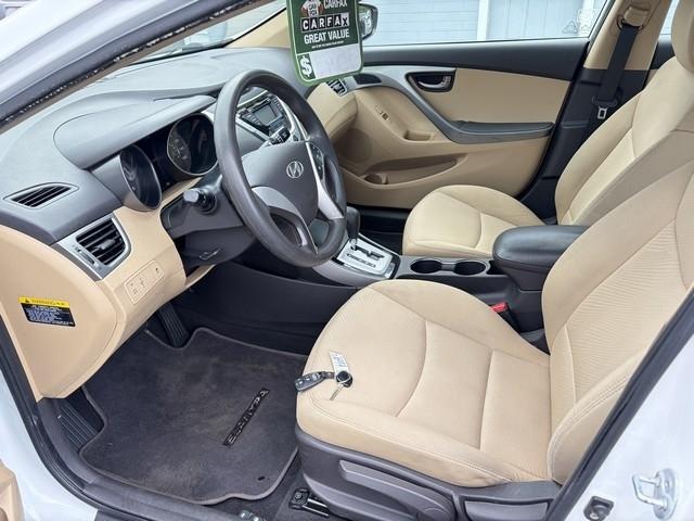 Hyundai Elantra GLS A/T 2012