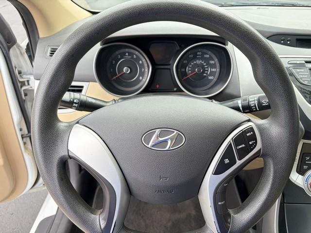 Hyundai Elantra GLS A/T 2012