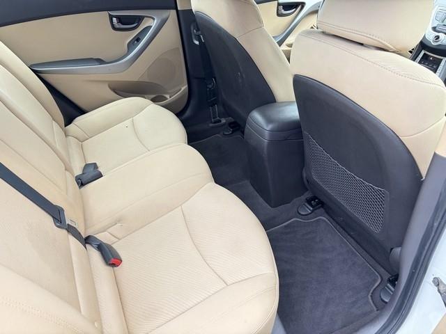 Hyundai Elantra GLS A/T 2012