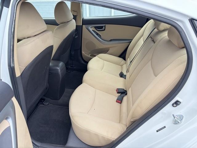 Hyundai Elantra GLS A/T 2012