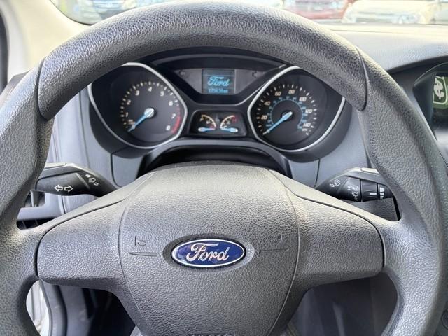 Ford Focus S Sedan 2014