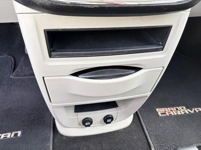 Dodge Grand Caravan SE 2015