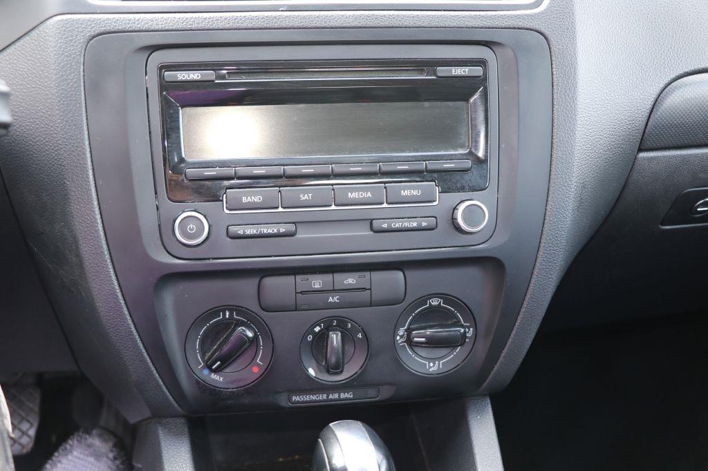 Volkswagen Jetta Sedan 4dr Auto SE PZEV 2014