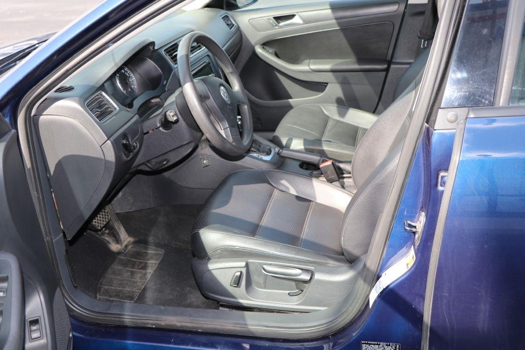 Volkswagen Jetta Sedan 4dr Auto SE PZEV 2014
