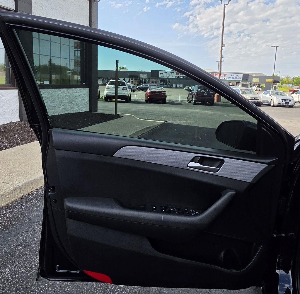 Hyundai Sonata SE 2.4L 2019