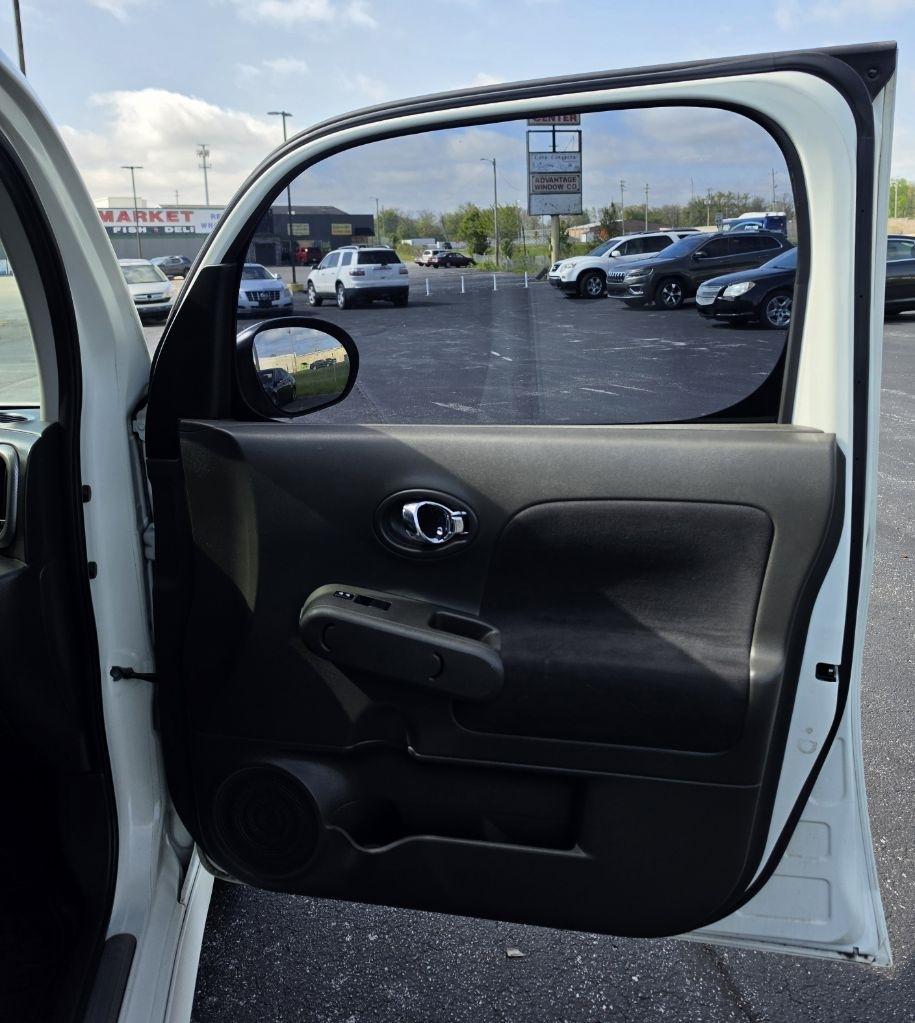 Nissan Cube 5dr Wgn I4 CVT 1.8 S Krom Edition 2010