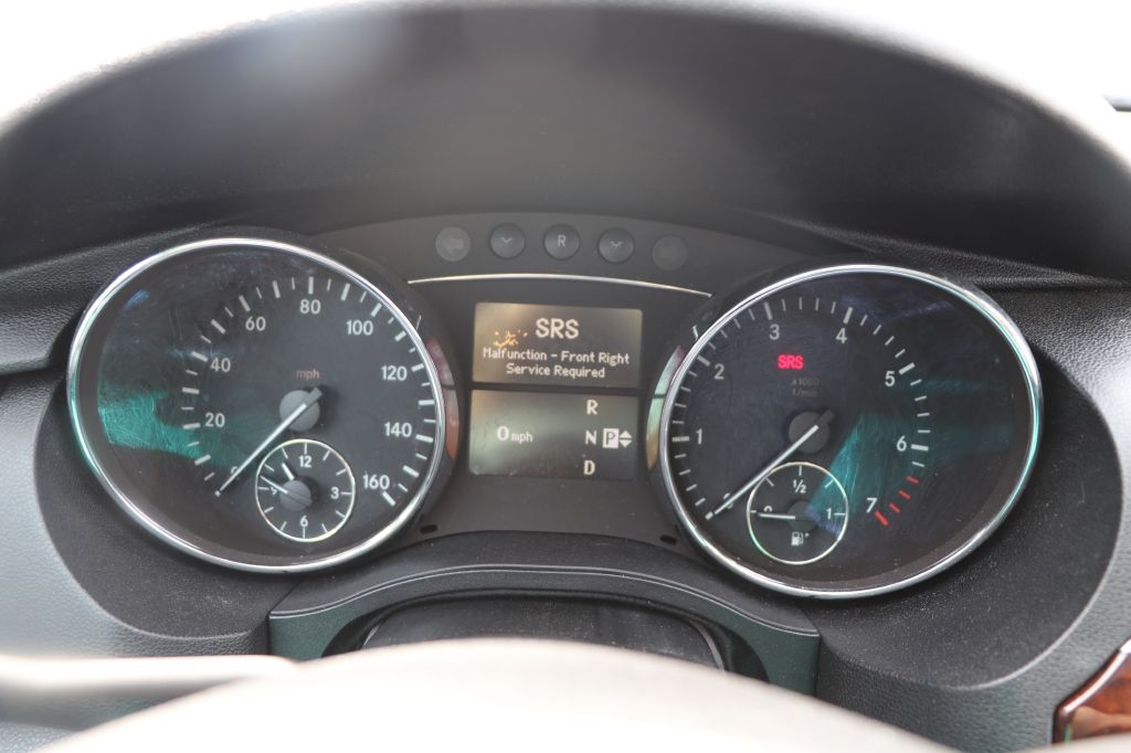 Mercedes-Benz R-Class 4MATIC 4dr R 350 2010