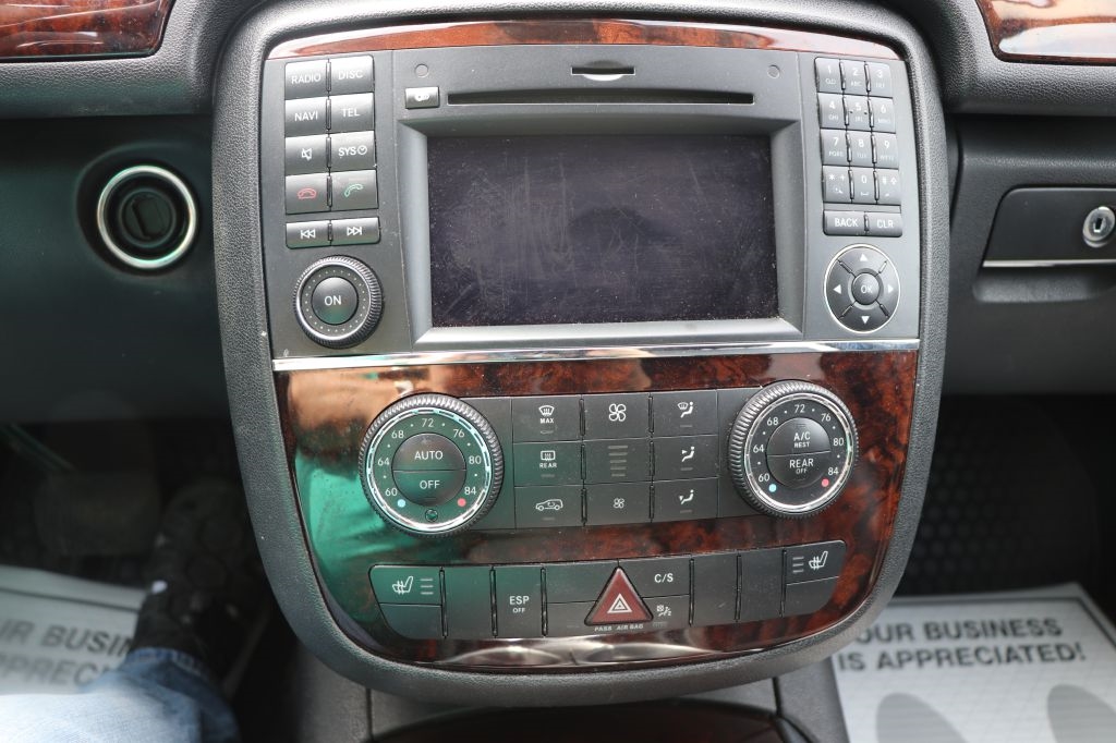 Mercedes-Benz R-Class 4MATIC 4dr R 350 2010