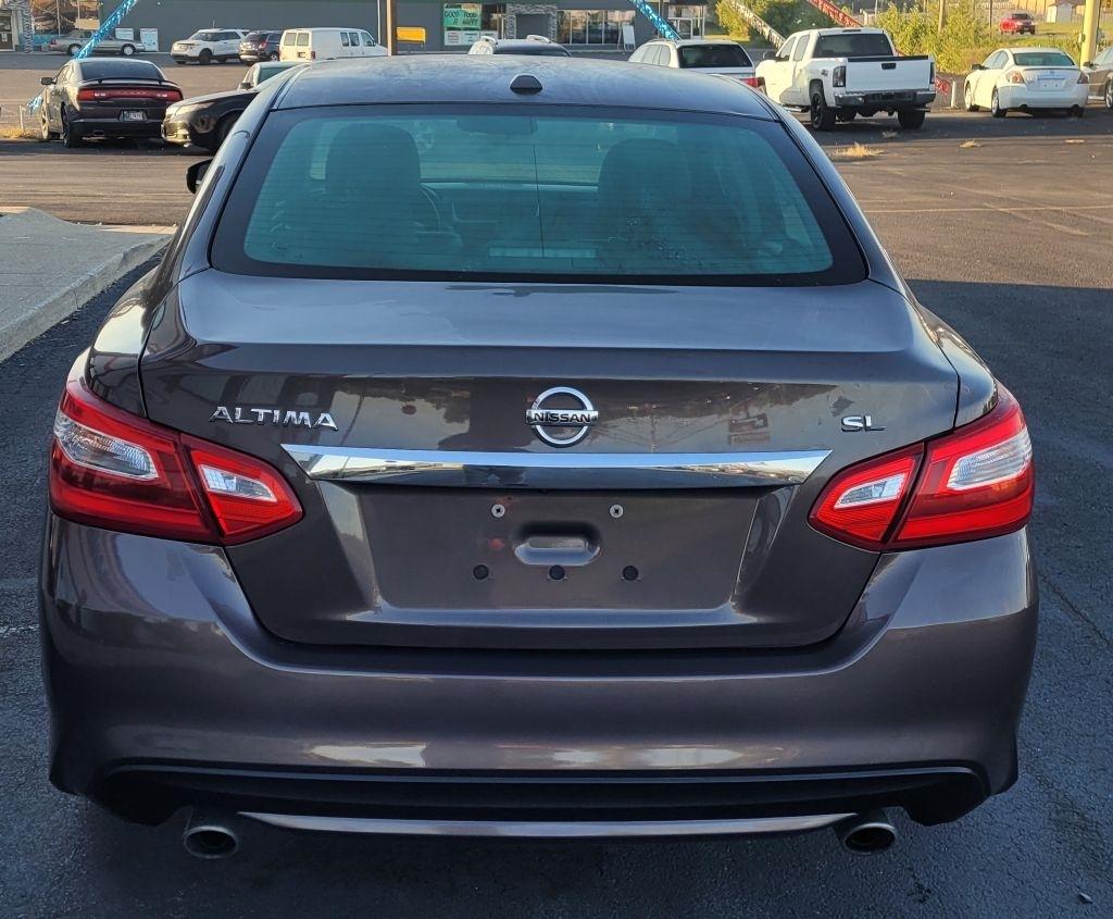 Nissan Altima 2.5 SL Sedan 2017
