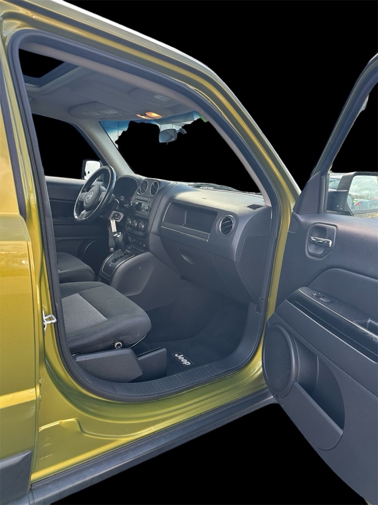 Jeep Patriot FWD 4dr Latitude 2012