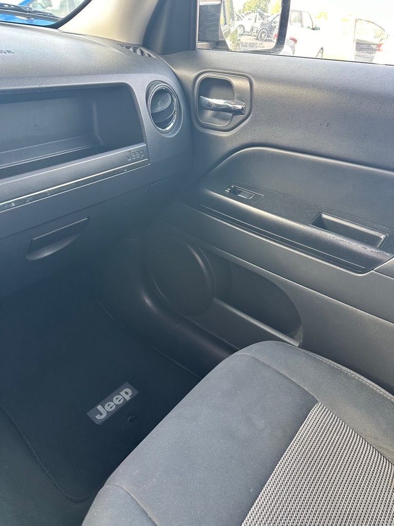 Jeep Patriot FWD 4dr Latitude 2012