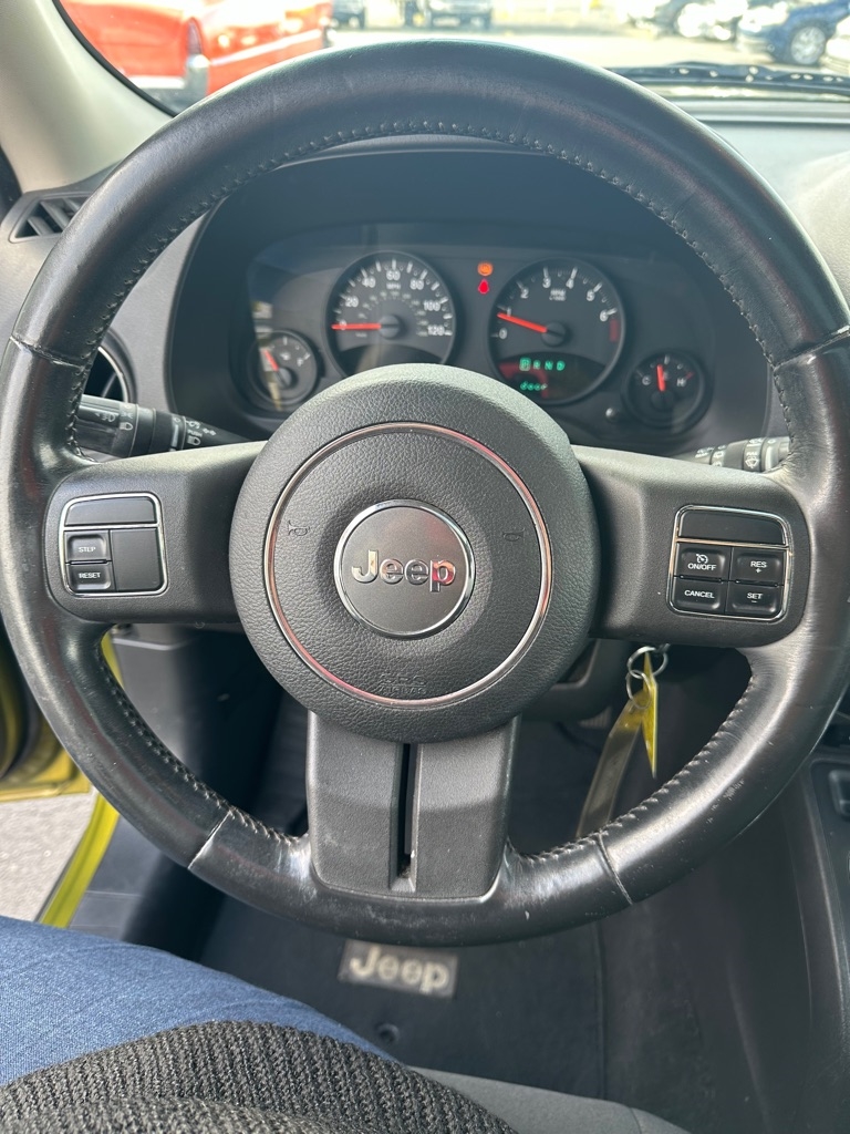 Jeep Patriot FWD 4dr Latitude 2012