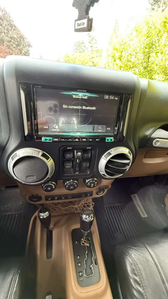Jeep Wrangler  2012