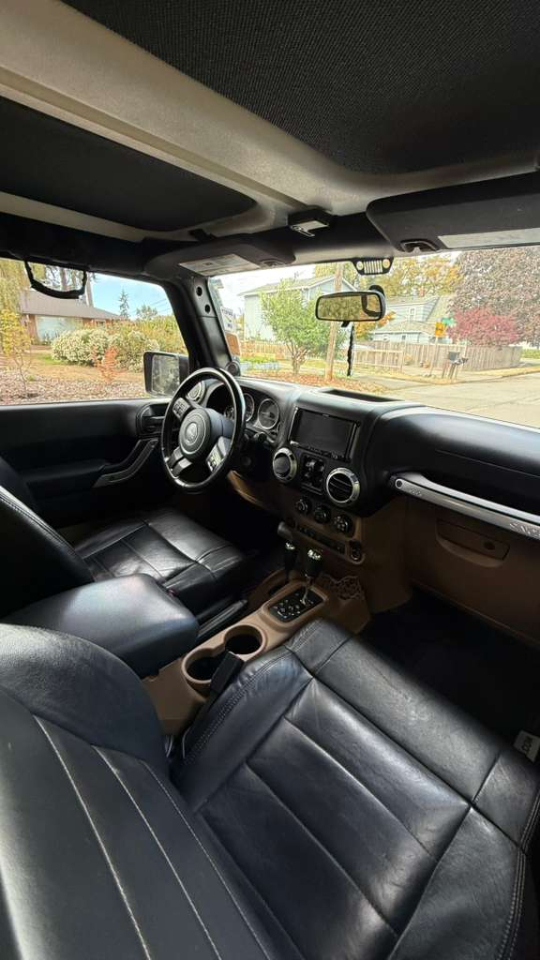 Jeep Wrangler  2012