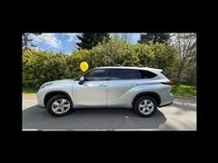 2022 Toyota Highlander 