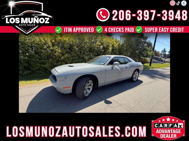 2021 Dodge Challenger SXT RWD