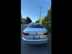 2021 Volkswagen Passat 