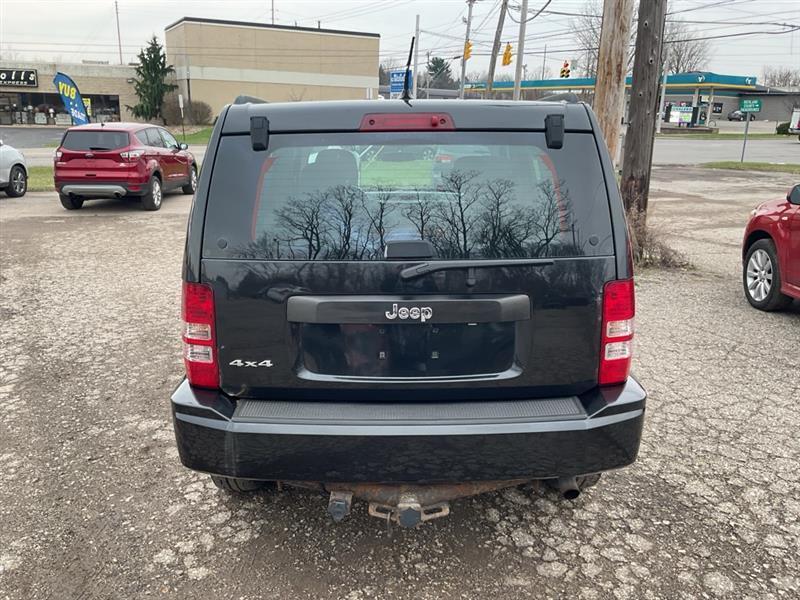 Jeep Liberty Sport 4WD 2012
