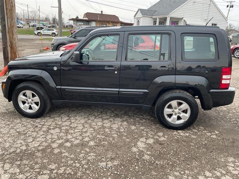Jeep Liberty Sport 4WD 2012