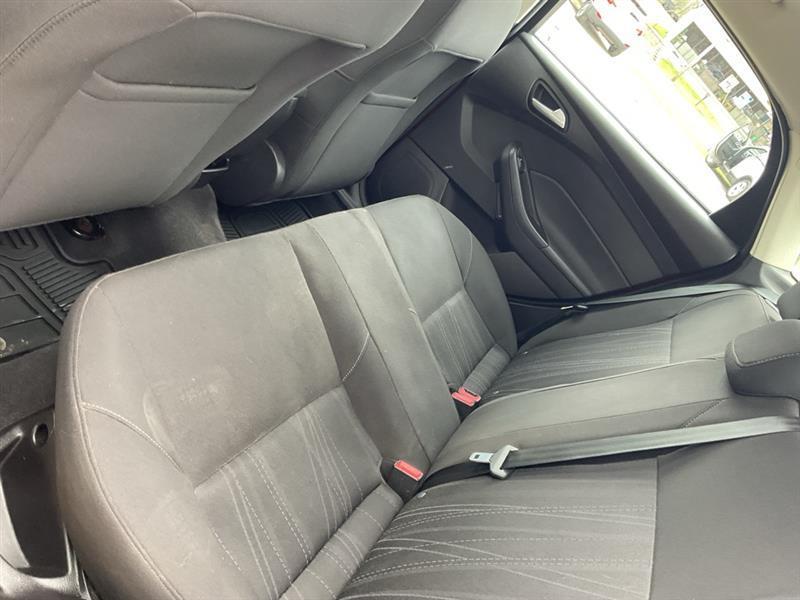 Ford Focus SE Sedan 2015