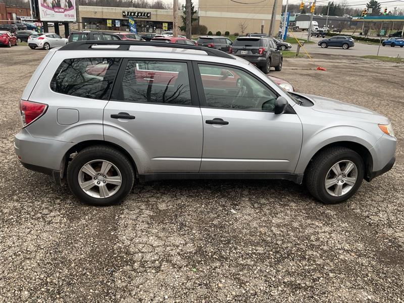 Subaru Forester 2.5X 2012