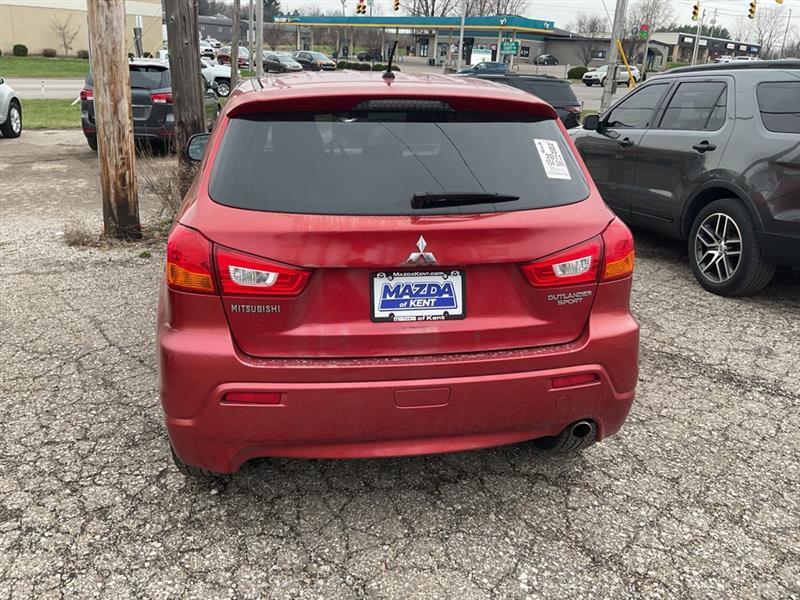 Mitsubishi Outlander Sport SE 4WD 2011