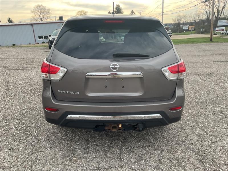 Nissan Pathfinder S 2WD 2013