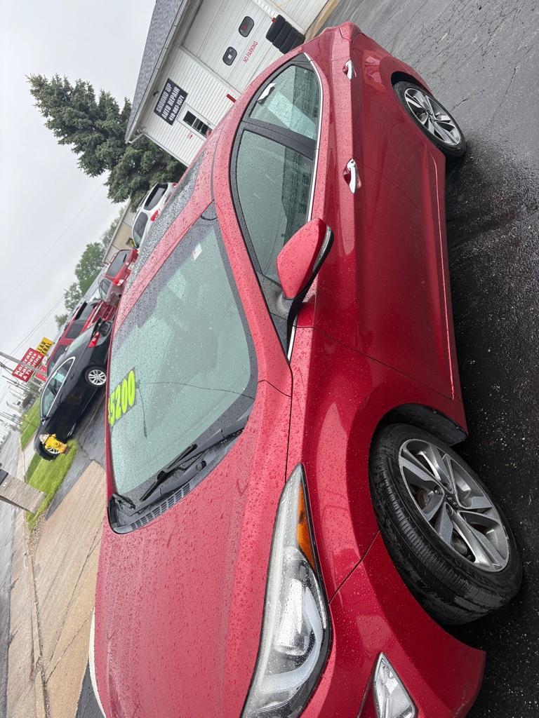 Hyundai Elantra SE 6AT 2016